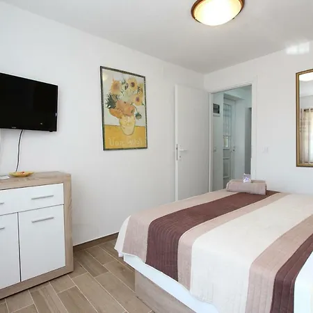 Guest house And Pina Rovinj