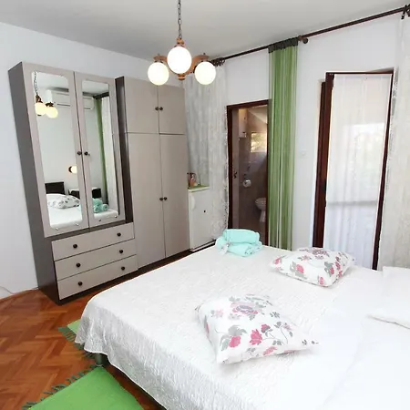 Guest house And Pina Rovinj
