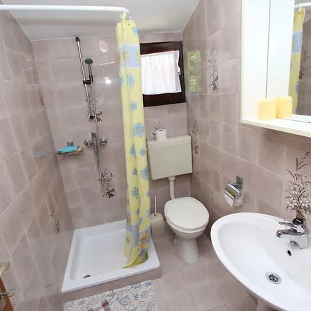 And Pina Guest house *